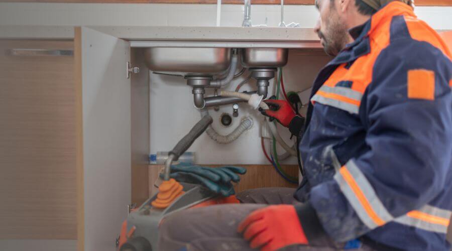 Electronic Leak Detection in War, WV